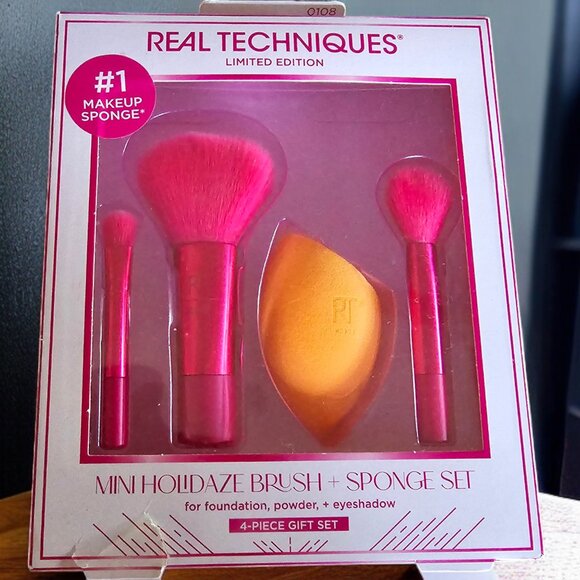 NIB BEAUTY BUNDLE OF 4 iTEMS. - Picture 2 of 10